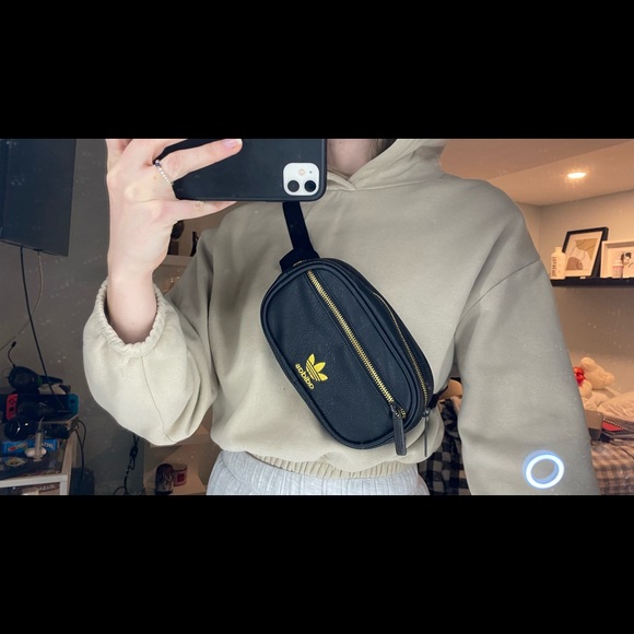 Adidas Fanny pack NEVER used - Picture 2 of 2